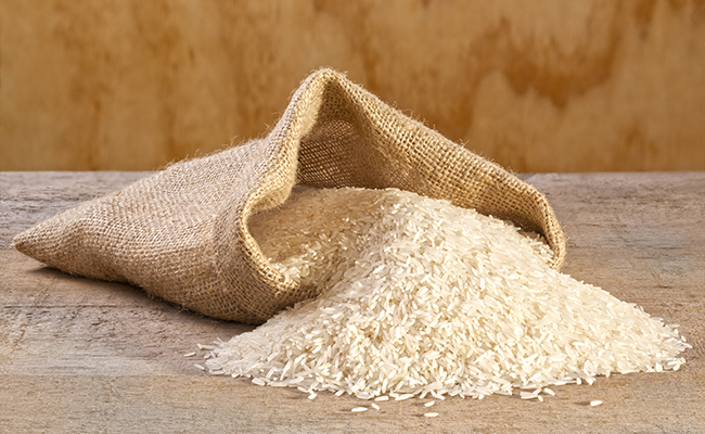 Govt not considering ban on basmati rice exports