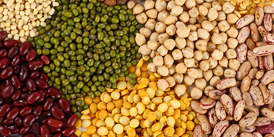 Import of pulses, noose on hoarders bring cheers for retailers