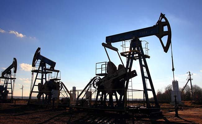 Domestic production of crude oil, natural gas falls in October