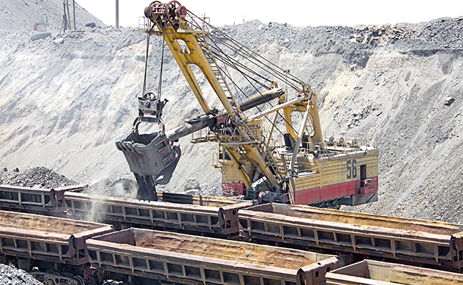'Ban on iron-ore mining in KTK hurts mining sector'