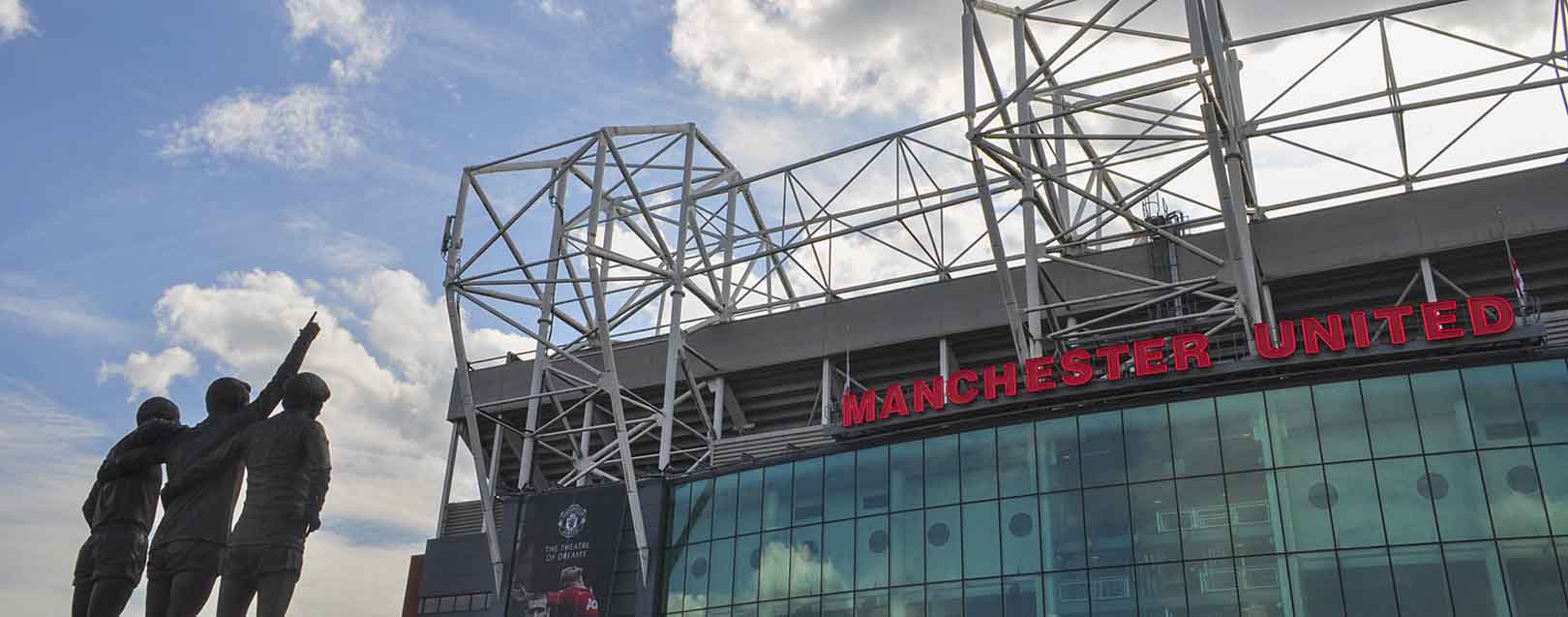 Hinduja's Gulf Oil Intl inks major deal with Man United