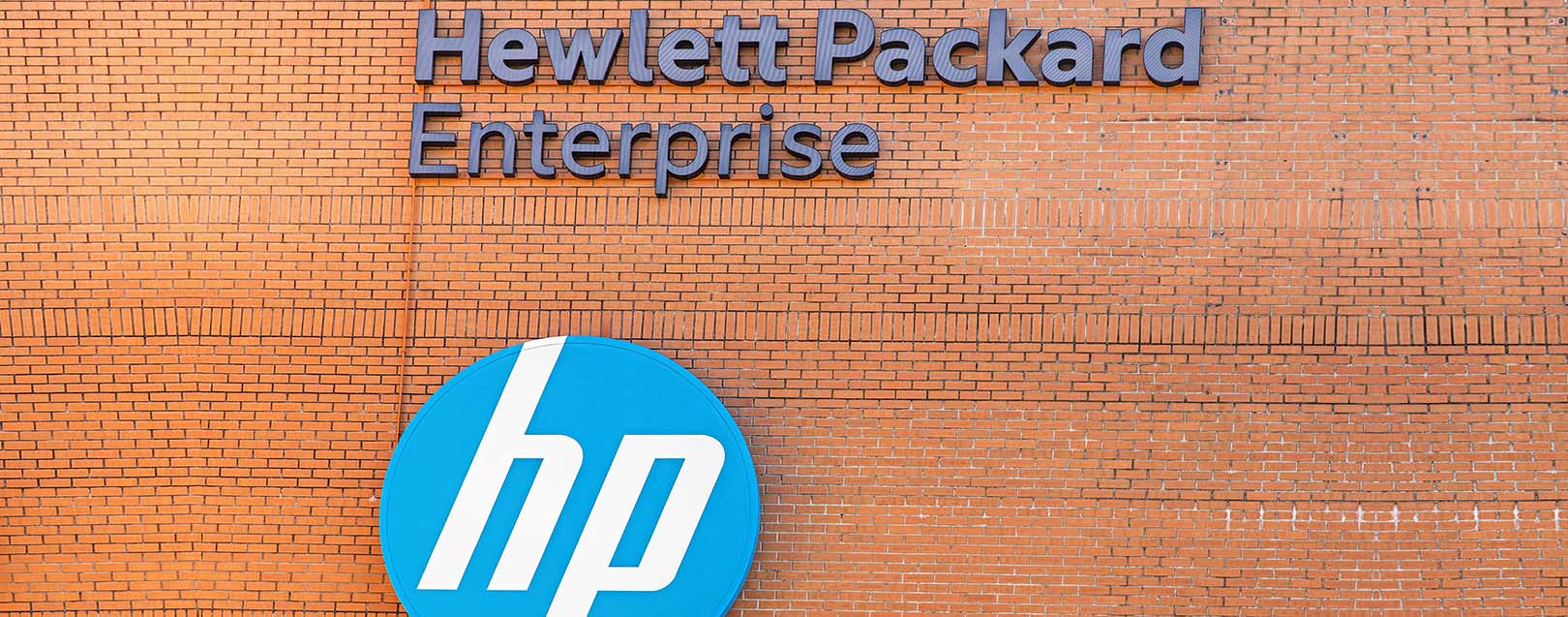 Blackstone plans to buy HP's stake at staggering price