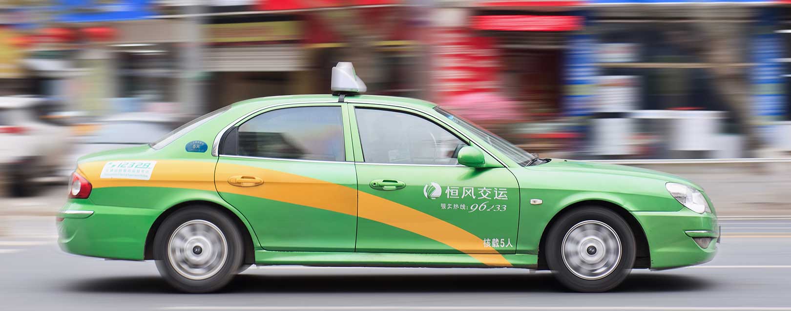 Apple invests $1 bn in China's taxi hailing app Didi
