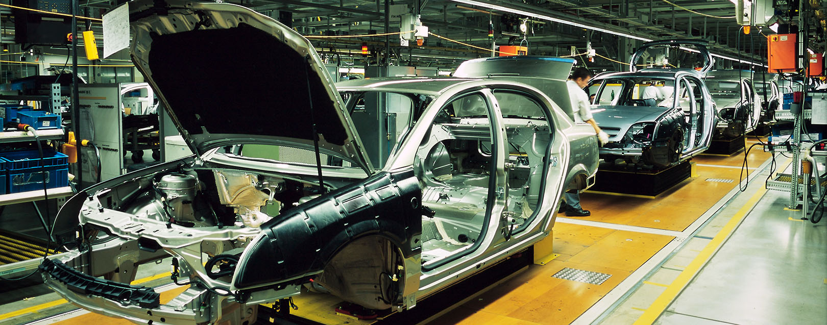 Govt to make automobiles manufacturing key driver of Make in India
