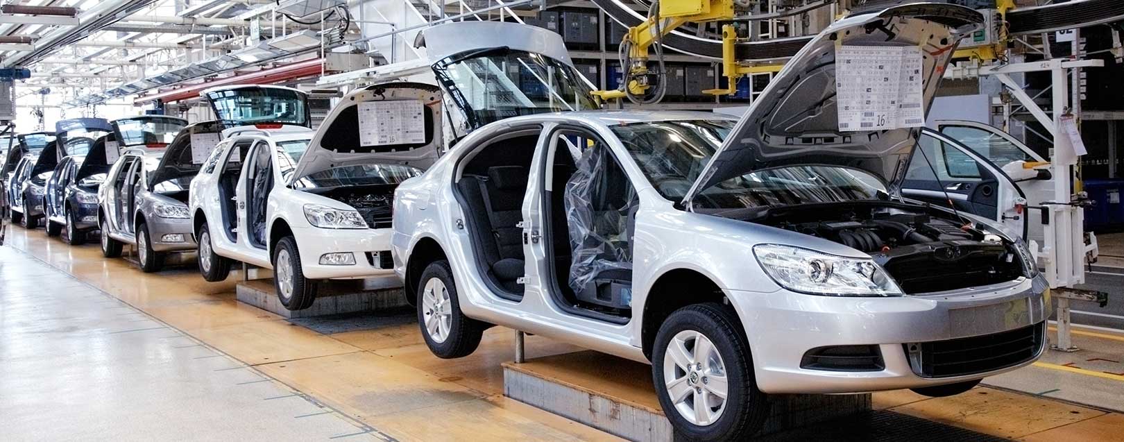 Auto sector to contribute 12% to India's GDP in next decade: Geete