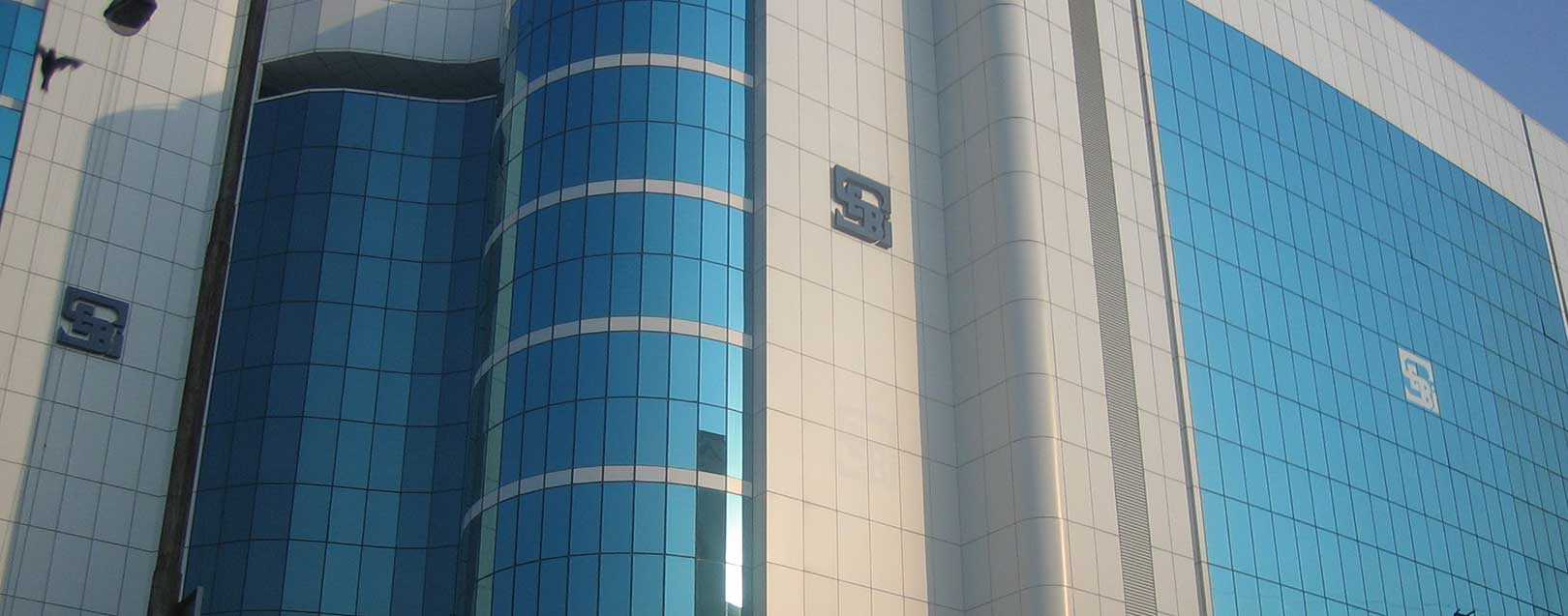 SEBI puts restriction on use of P-Note derivatives 