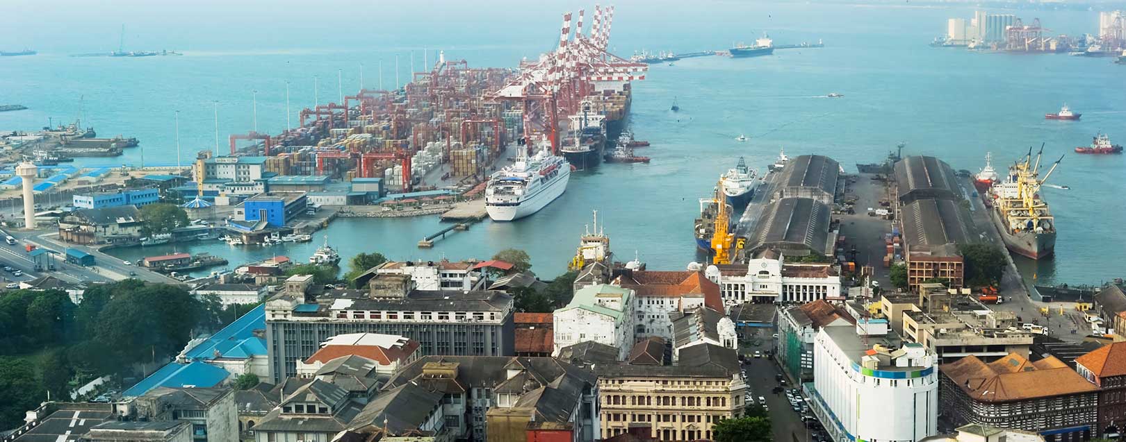 Lankan cabinet clears Chinese port deal