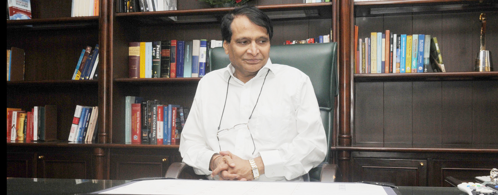 Prabhu deliberated on promoting investments, calls for a paradigm shift